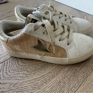 Vintage Havana Gail Basket Weave Sneakers Size 2